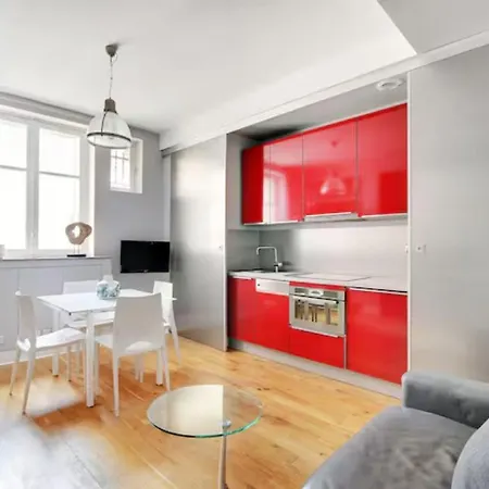 Elegant 2 Pieces Moderne - Rue Du Colisee * Paris