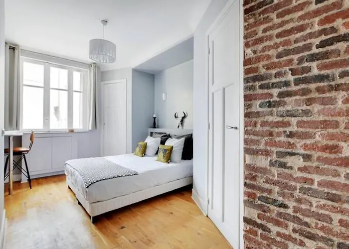 Elegant 2 Pieces Moderne - Rue Du Colisee Apartamento